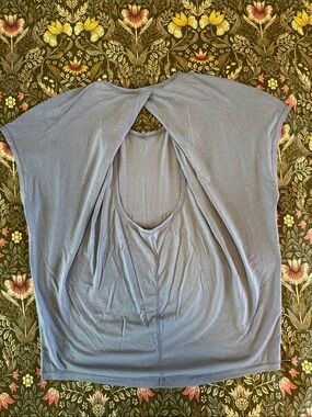 lululemon “Get Set” shirt sleeve tee with open back